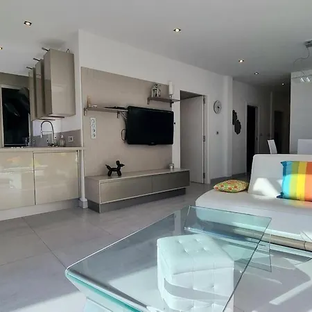 Chez K&d Appartement, Piscine, 150m