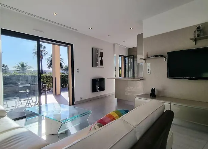 Chez K&d Appartement, Piscine, 150m